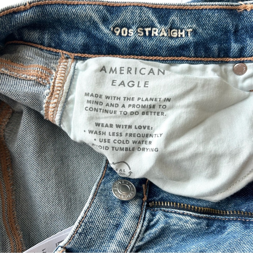🍒(A460) NWT American Eagle 90’s Straight Jeans. Size: 6 - Picture 7 of 15